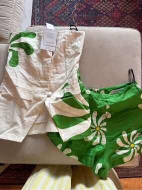 Cala de la cruz Green Floral High-Waist Women's Shorts and Vest set NWT